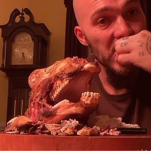 Meet your Posher, Laila